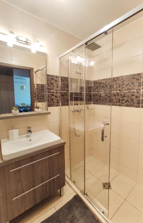 Holiday Apartman Sárvár Екстериор снимка
