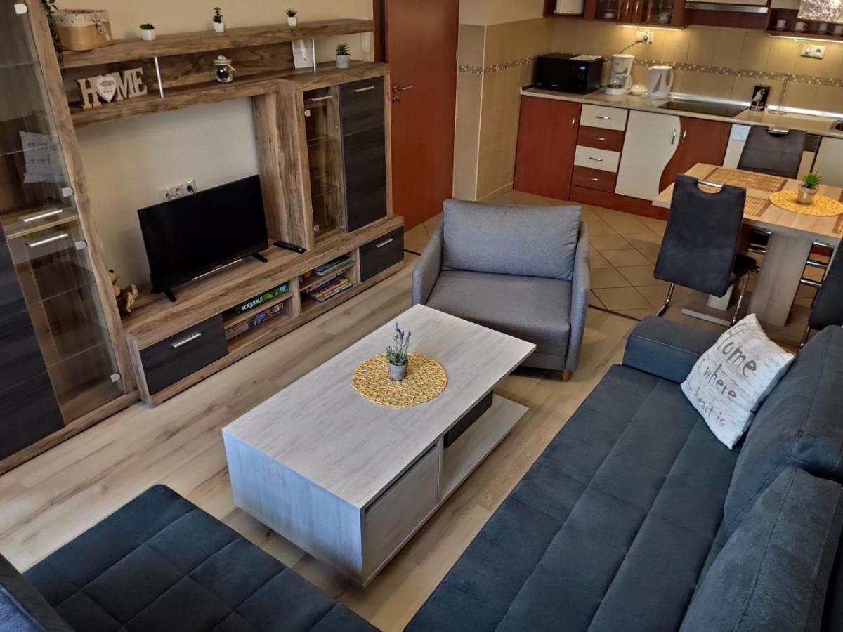 Holiday Apartman Sárvár Екстериор снимка