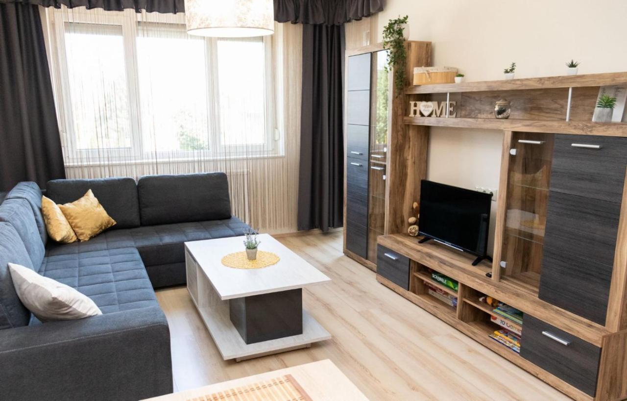 Holiday Apartman Sárvár Екстериор снимка